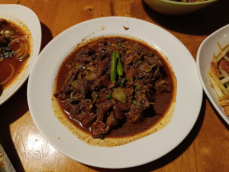 Laab krua kon yong 09