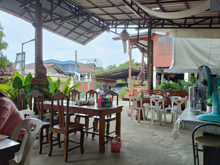 Mae bua boat noodle 03