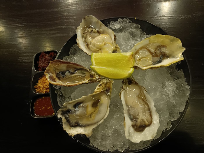 Mee hew music bistro 10