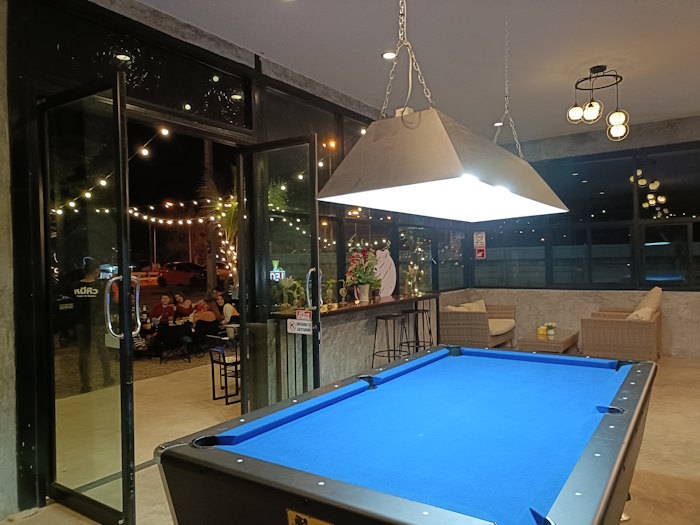 Mee hew music bistro 14