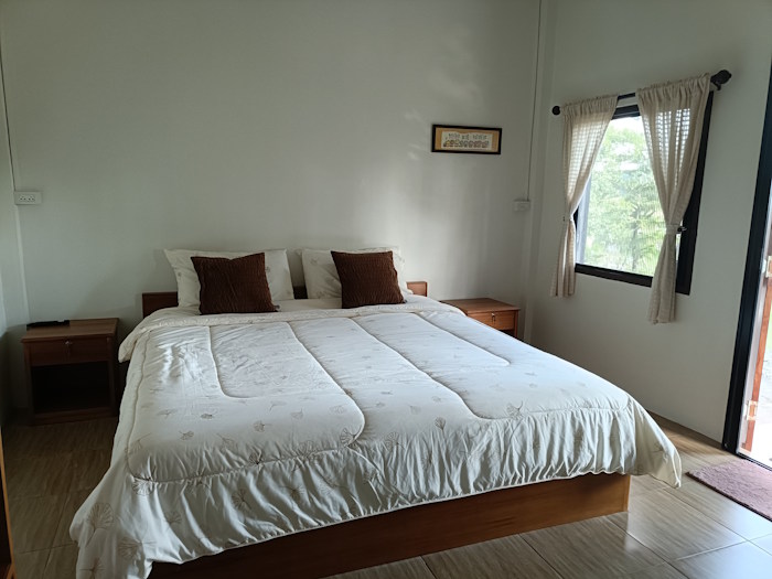 And an ant caffe and bakery 21