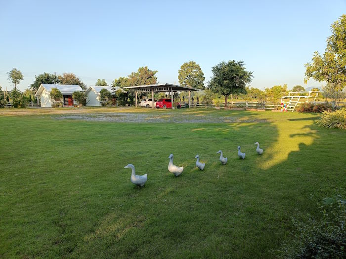 And an ant caffe and bakery 28