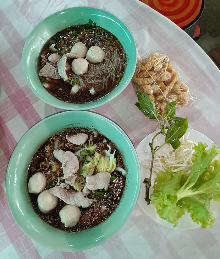 Ton nam noodle phan