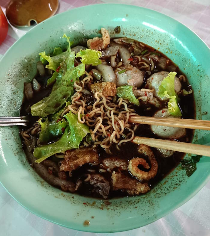Ton nam noodle phan