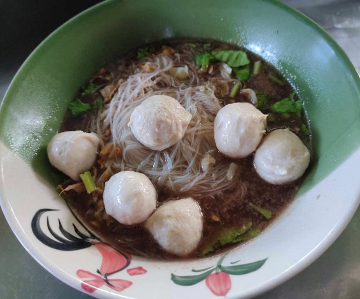 Ton nam noodle phan