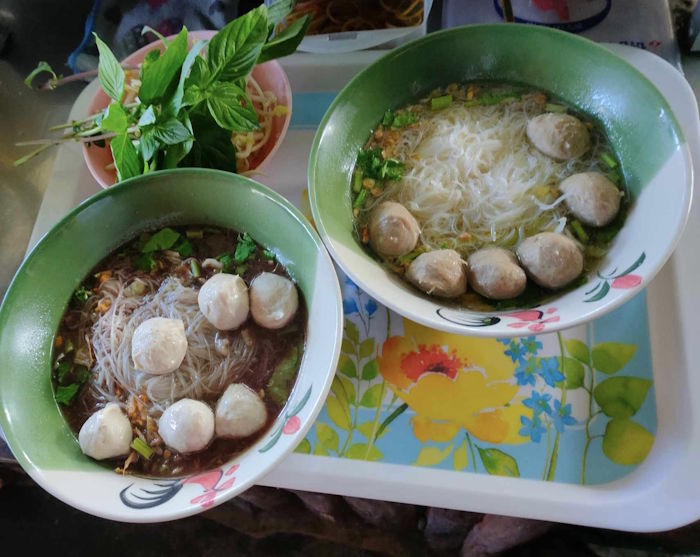Ton nam noodle phan