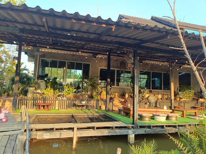 ร้านสวนหลังบ้าน อำเภอพาน