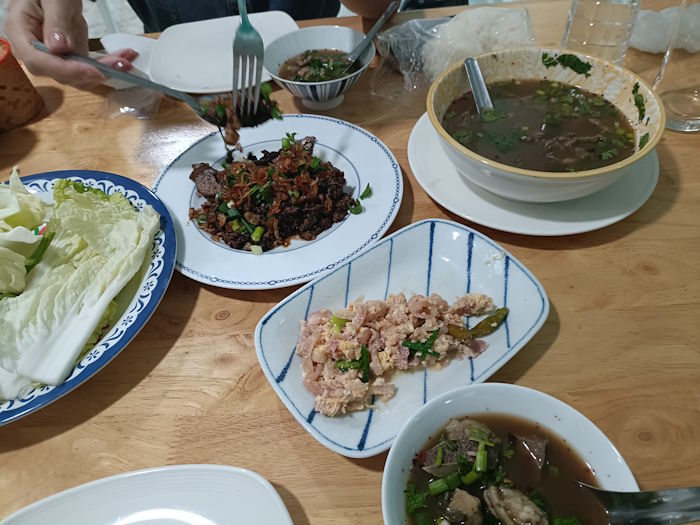 Laab nai dab phan